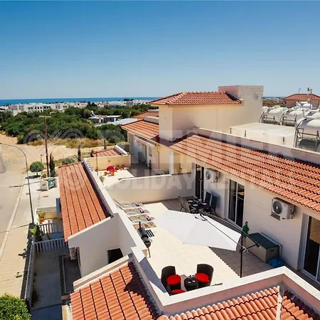 2br With Pools - Maketta By Premier *