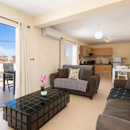 2br With Pools - Maketta By Premier דירה פאראלימני