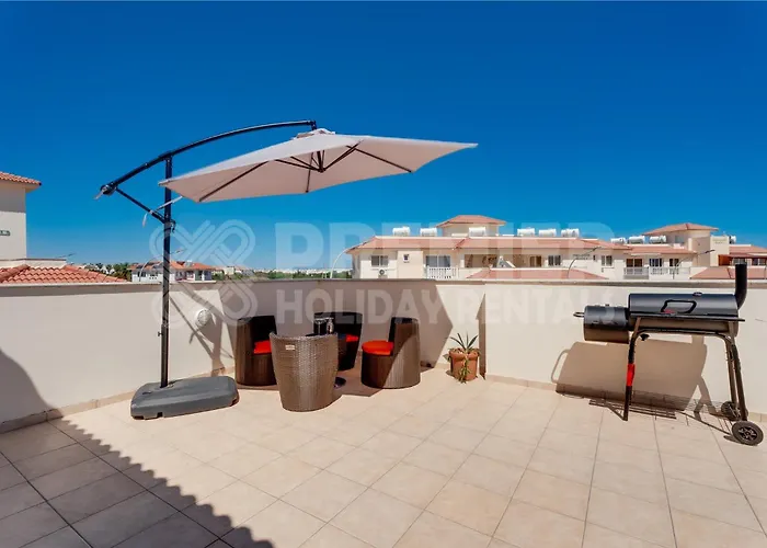 Maketta Παραλίμνι